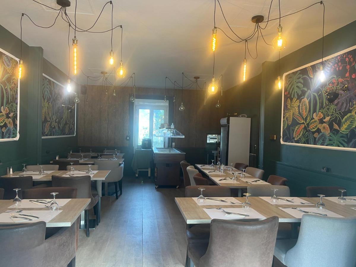 Hotel Le Petit Montmartre Dinard