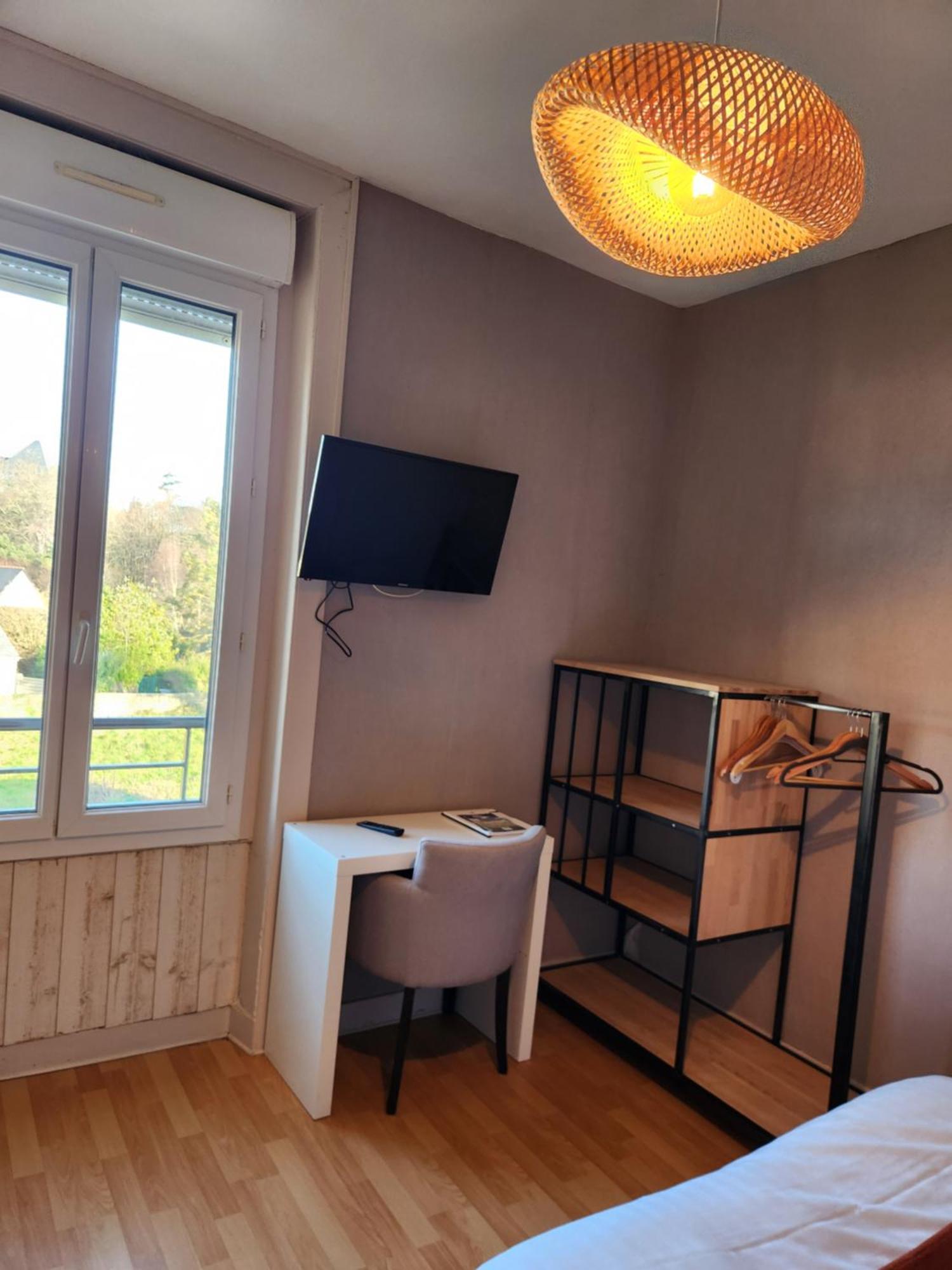 Hotel Le Petit Montmartre *